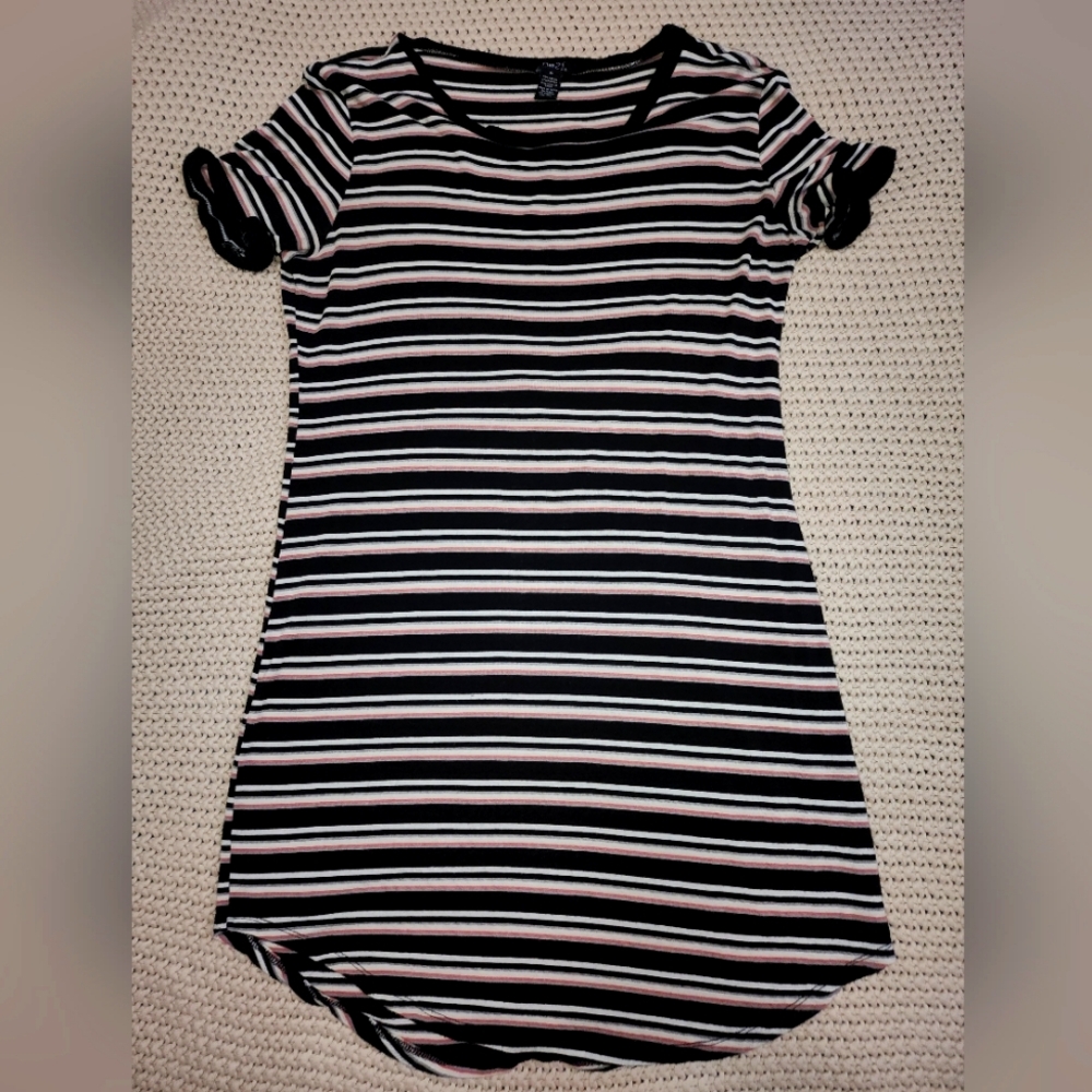 Rue 21, T-shirt dress, XL,black pink and white striped